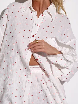 Moteriškas mygtukas žemyn Pižamų komplektas 2 dalių mielas širdies atspaudas Trumpomis rankovėmis marškiniai V formos kaklo marškiniai ir šortai Loungewear Pj komplektas
