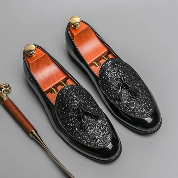 Loafers vyriški batai 2023 Laisvalaikio slydimas ant oficialių vyriškų mokasinų Italijos juodi vyriški vairavimo batai 38-46 dydis